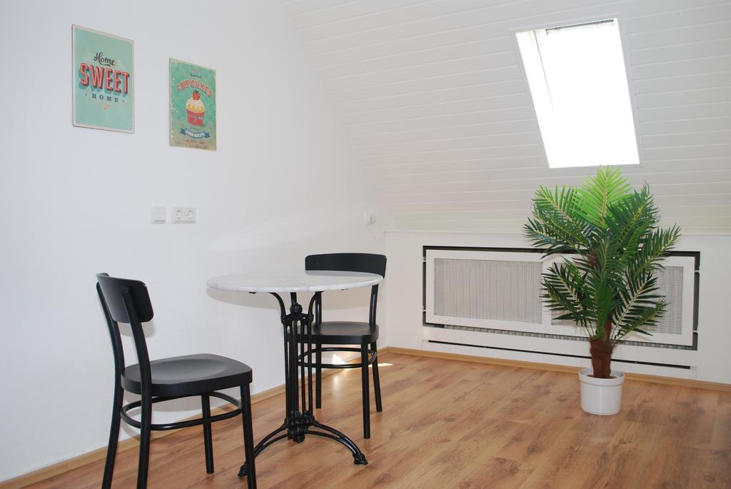 Altenbochumer Apartment Стая снимка